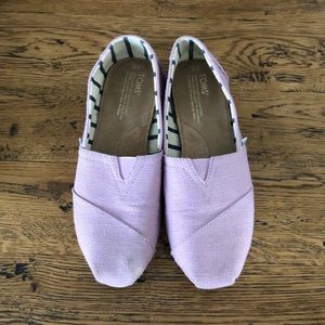 Lavender burlap Toms 9